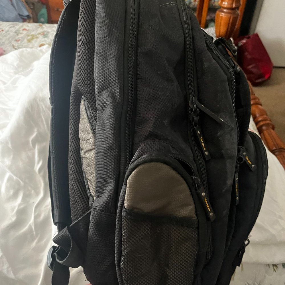 Targus Backpack - Picture 9 of 9